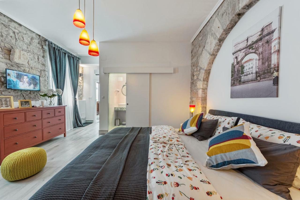 Porta D'Oro Rooms プーラ エクステリア 写真